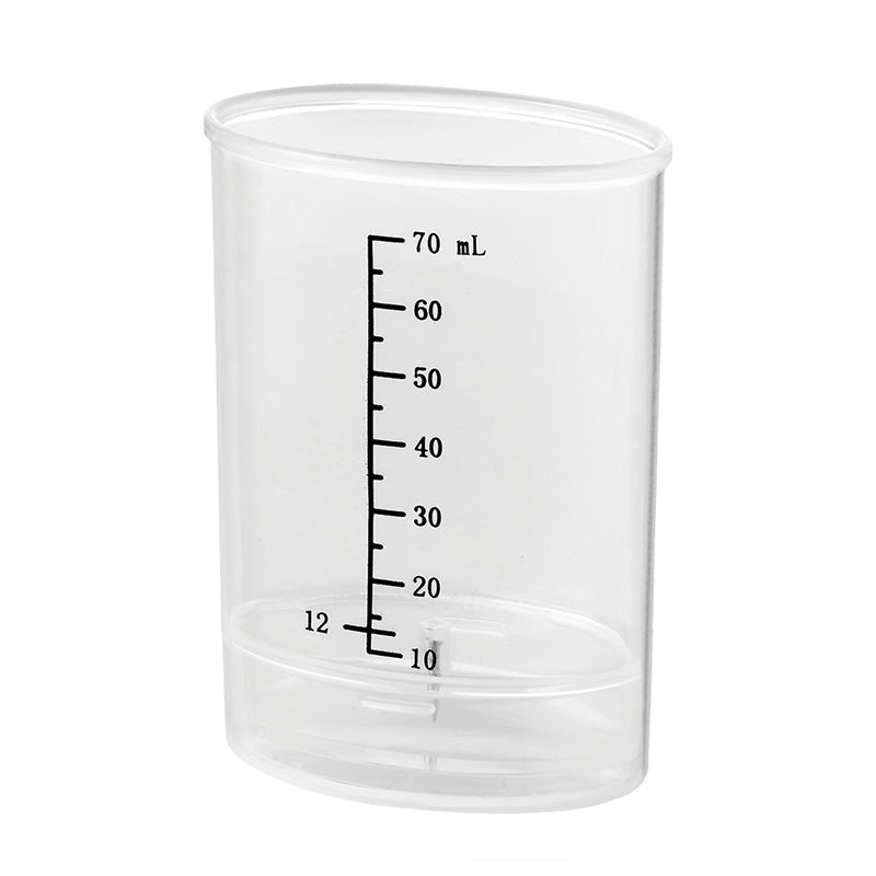 Der Unold Messbecher für EIERKOCHER Mini 38610 ist ein durchsichtiger Messbecher aus Kunststoff mit schwarzen Markierungen von 10 bis 70 Milliliter, aufrecht stehend auf weißem Hintergrund abgebildet.