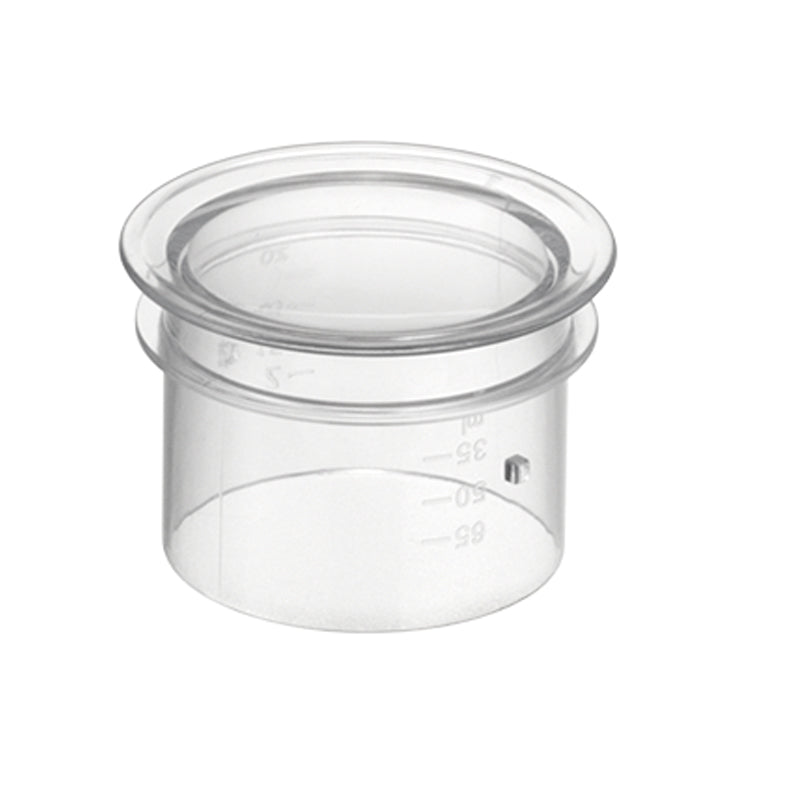 Der Unold Messbecher im Deckel für POWER SMOOTHIE-MAKER 78605 ist ein klarer, zylindrischer Messbehälter mit Graduierung und breitem Rand, abgebildet auf weißem Hintergrund.