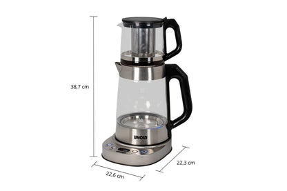 Der Unold AG Samowar Selin ist ein elektrischer Teekocher aus Glas mit einem Sockel aus Edelstahl, einem schwarzen Griff und digitalen Bedienelementen. Er ist 38,7 cm hoch, 22,6 cm breit und 22,3 cm tief. Das Markenzeichen der Unold AG ist auf dem Sockel sichtbar.