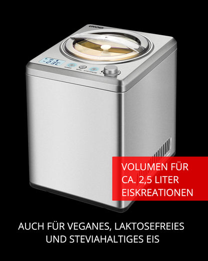 Die Unold Eismaschine Profi Plus 2,5 L ist eine silberne Eismaschine mit Digitalanzeige und transparentem Deckel. Roter Text weist auf das Fassungsvermögen von 2,5 Litern hin. Geeignet für veganes, laktosefreies und mit Stevia gesüßtes Eis.