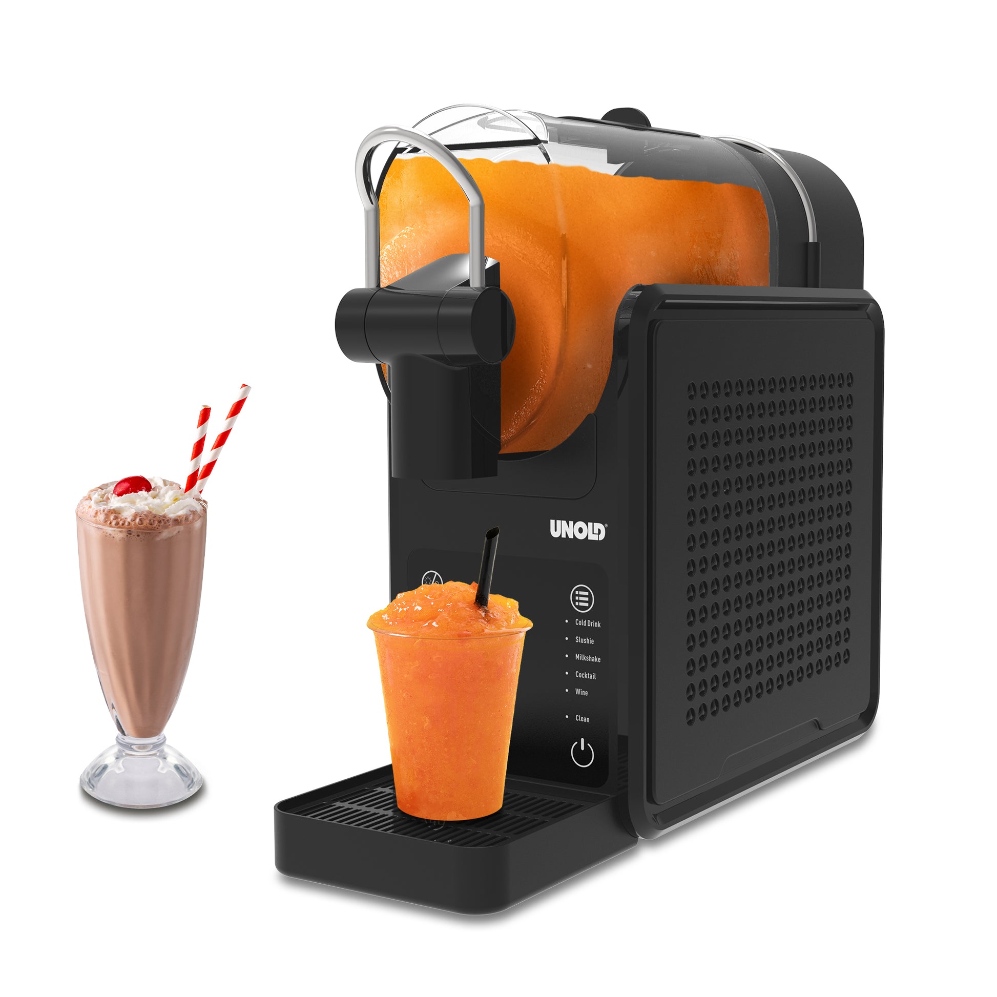 Eine schwarze Unold AG Slush-Eismaschine Stella schüttet orangefarbenen Slush in einen Plastikbecher, daneben steht ein fertiger Schokoladenmilchshake mit Schlagsahne und einer Kirsche.